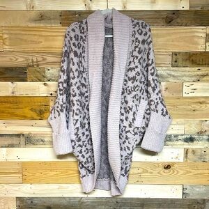 Sweet Lovely by Jen size M/L Leopard Print Open Front Cocoon Cardigan Sweater